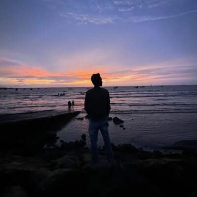 तन्हाई की तह में