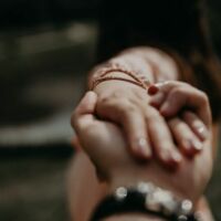 मैंने सीखा है तुमसे, उम्मीदों को संभालना,