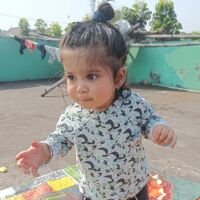 किस्मत स्वंय बनाना है..