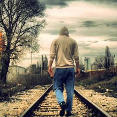 कहीं मर न जाए