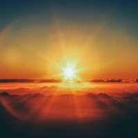 प्रथम किरण नव वर्ष की।