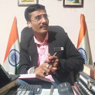 राजनीतिक परिदृश्य: मोहिनी थिएटर्स के नायक और जनता की नाराजगी