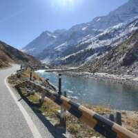 * इस धरा को *