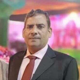 *आ गया मौसम वसंती, फागुनी मधुमास है (गीत)*