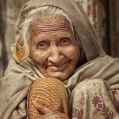 हमारे बुजुर्ग