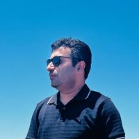 *पूर्ण होने का भ्रम*