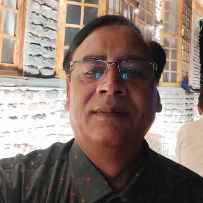 रोजी न रोटी, हैं जीने के लाले।