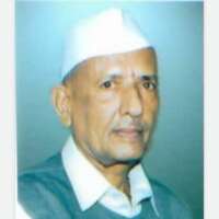 *घर पर उर्दू का पुट, दुकान पर मुंडी लिपि*