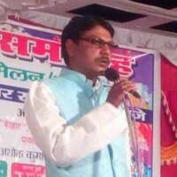 हर सिम्त यहाँ...