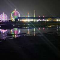 थोड़ी थोड़ी शायर सी