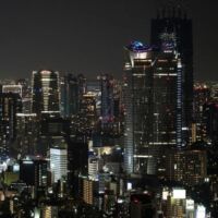 रोशनी से नहाए शहर