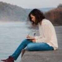 आज तन्हा है हर कोई