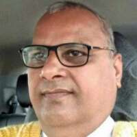 दिल से दिल को जोड़, प्रीति रंग गाती होली