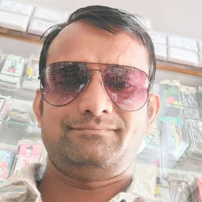 - अपनो का स्वार्थीपन -