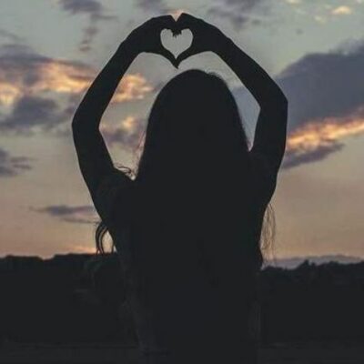 ..कदम आगे बढ़ाने की कोशिश करता हू...*