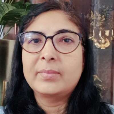 *कवि बनूँ या रहूँ गवैया*