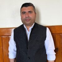 हां मैं पागल हूं दोस्तों