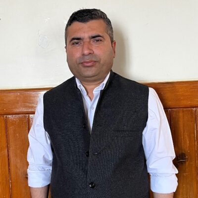 हां मैं पागल हूं दोस्तों