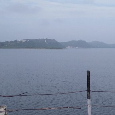 बोलो!... क्या मैं बोलूं...