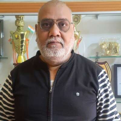 शरीफ यात्री