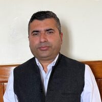 ज़रूरतमंद की मदद