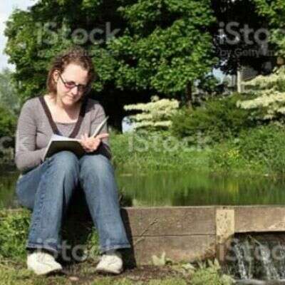 कोई मरता नही है