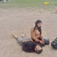 खोलो द्वार सीमाओं का