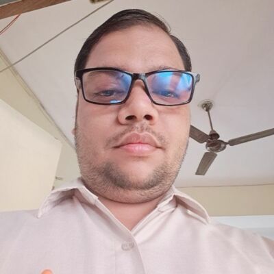 आसमां में चाँद...