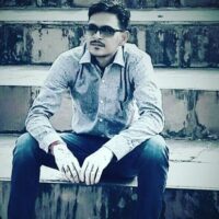 मन को कर देता हूँ मौसमो के साथ