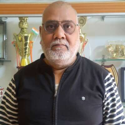 है शामिल