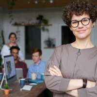 विभिन्न पत्नियों के विभिन्न वार्तालाप अपने प्रिय पतियों के साथ