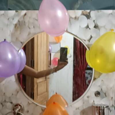 आईना देख...!